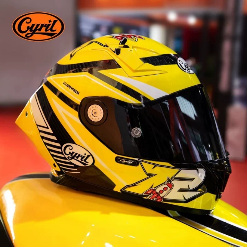 Carbon Fiber Lightweight Motorcycle Helmet - Kask motocyklowy CYRIL z włókna węglowego,